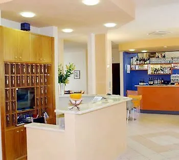 Ξενοδοχείο La Pace 3*